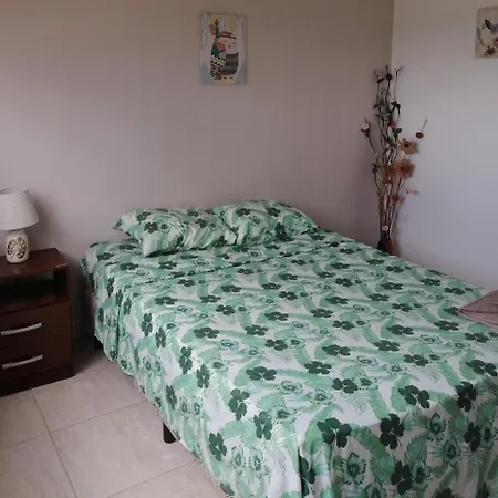 Apartamento Amplia Habitacion Con Bano Privado En Ciudad De Panama